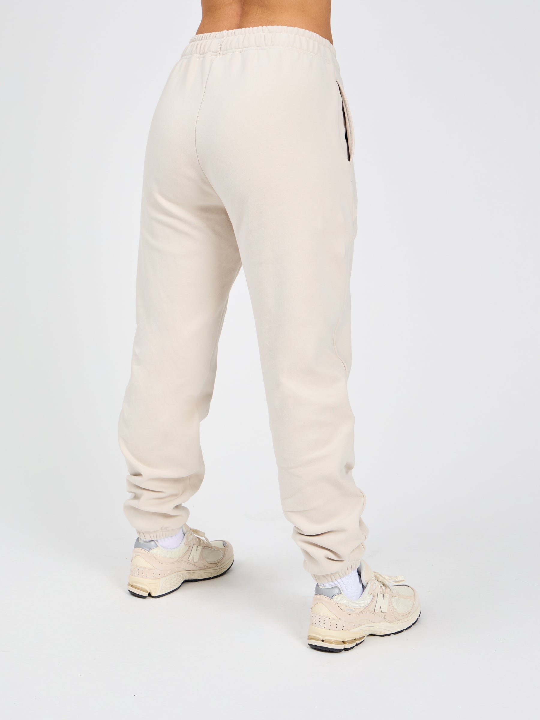 Boyfriend Cloud Jogger - Bone