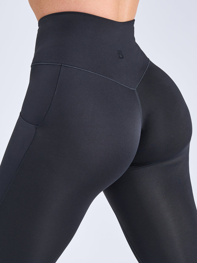 Colorado Pocket Legging - Onyx Black Image 0