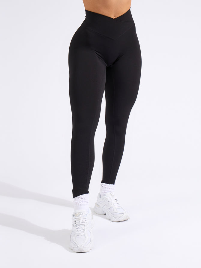 Candid Cross Waist Legging - Onyx Black Image 2