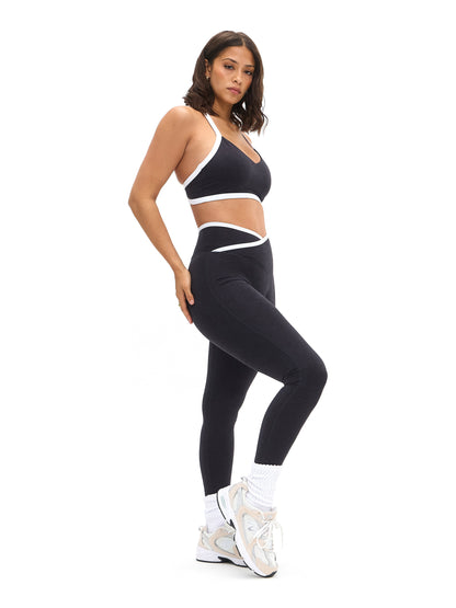 Dream Heather Contrast Sports Bra - Onyx Black and White