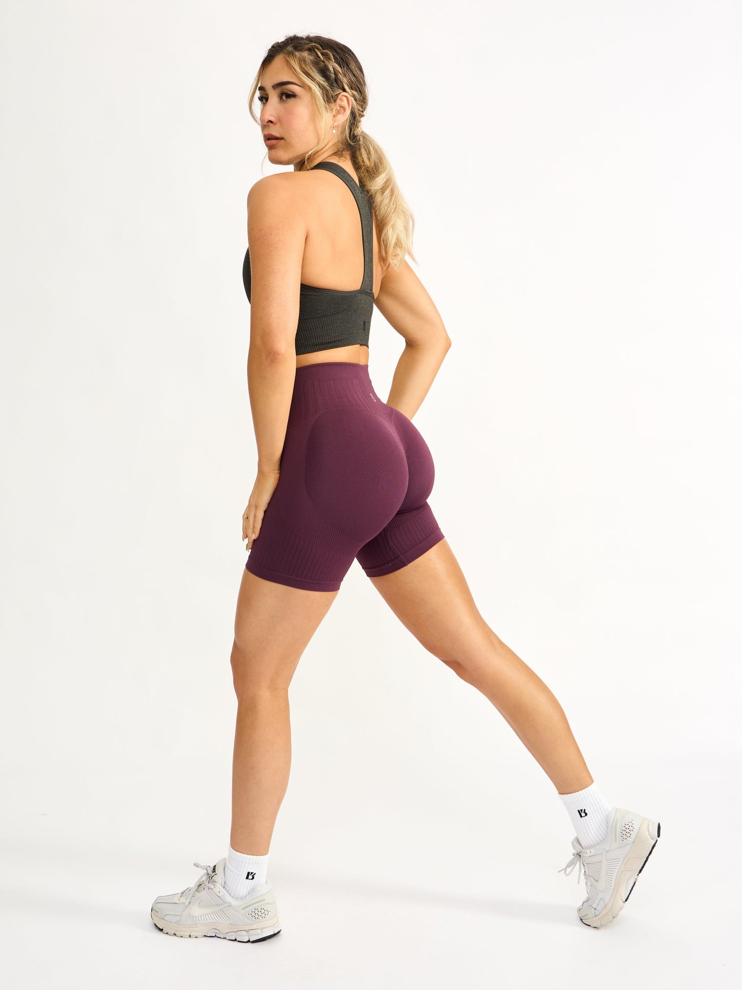 Sphynx Seamless Sports Bra - Charcoal