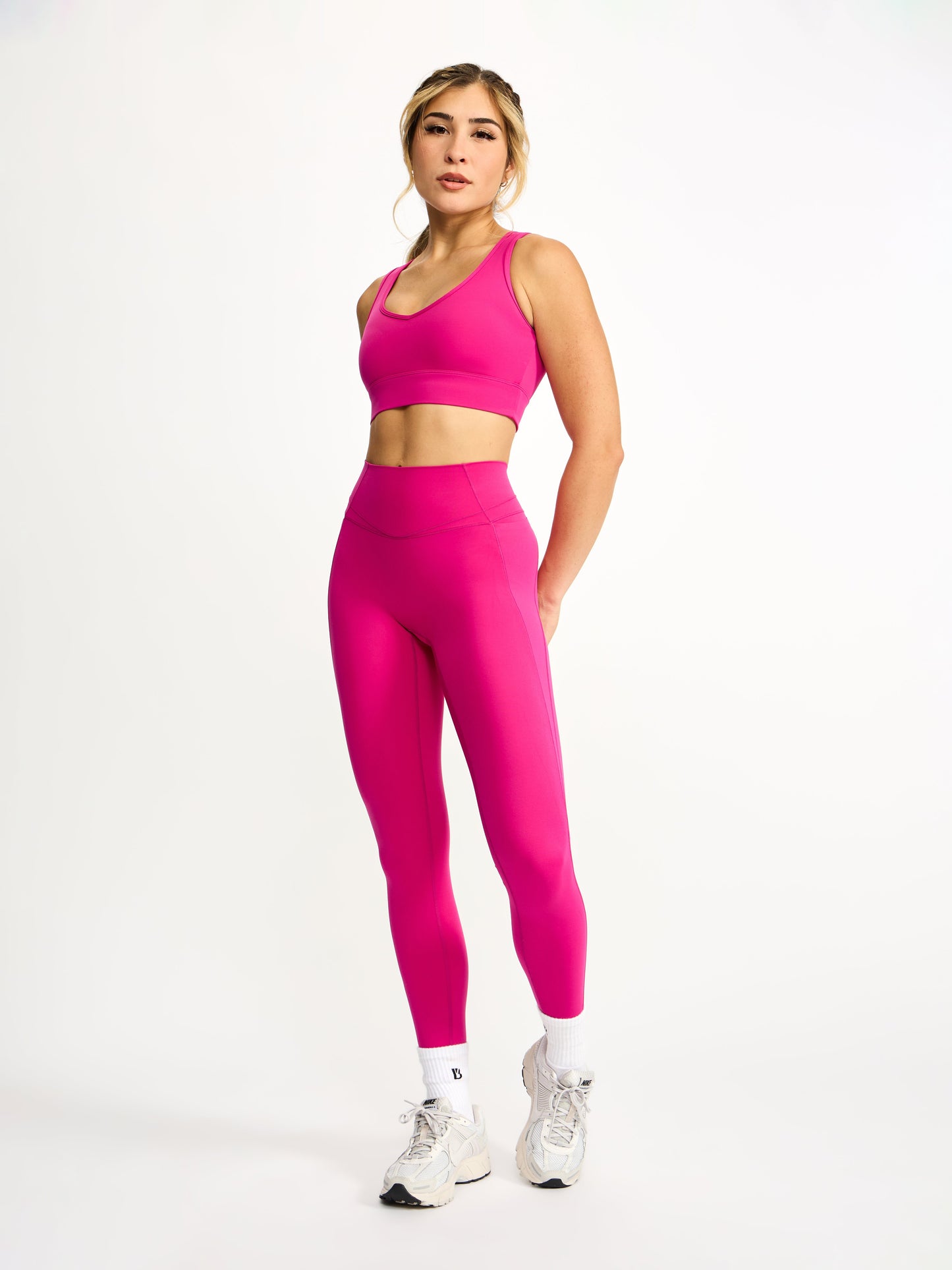 Airbrush Maraschino Sports Bra - Pharoah