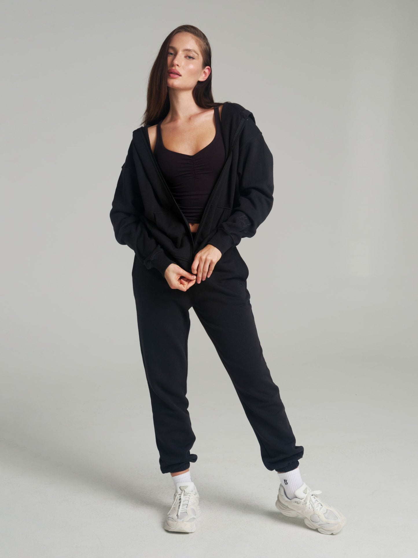 Threads Zip Hoodie - Onyx Black