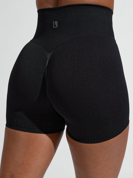 Ribbed Seamless Scrunch Short - Onyx Black