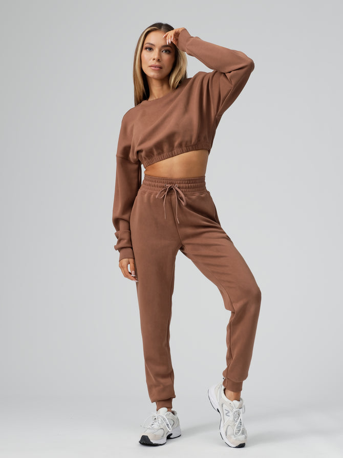 Luxe Long Sleeve Crop - Cocoa Image 4